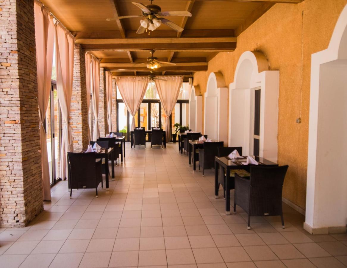 Hotel Monotel Dar El Barka Nouakchott Kültér fotó